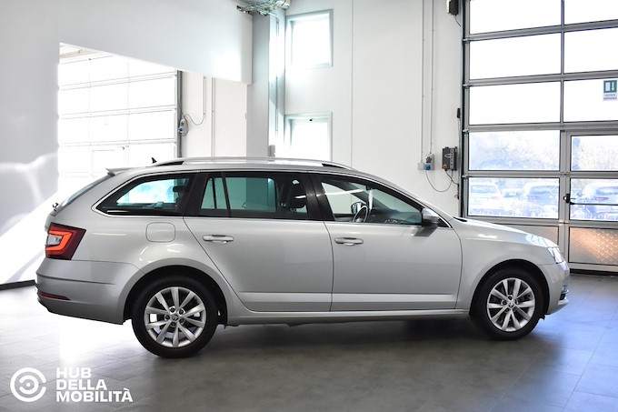 SKODA Octavia 1.5 DSG Wagon Ambition G-Tec